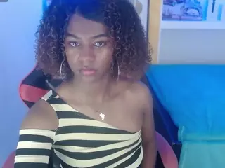 tayra-20's Live Sex Cam Show