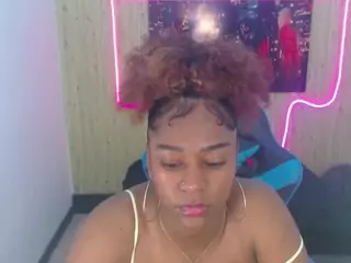 tayra-20's Live Sex Cam Show