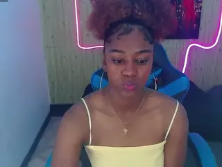 tayra-20's Live Sex Cam Show