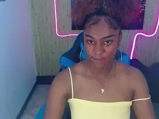 tayra-20's Live Sex Cam Show