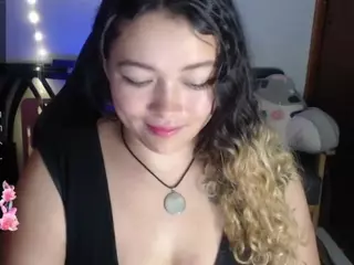 AliaGarcia's Live Sex Cam Show