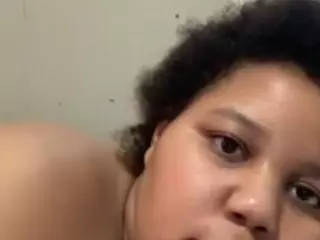 bella-rose2's Live Sex Cam Show