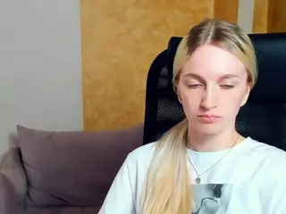 DawnFarleigh's Live Sex Cam Show