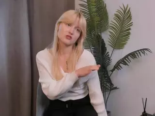 ElletteBurland's Live Sex Cam Show