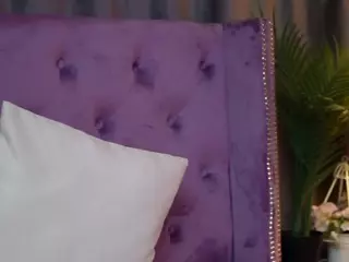 EmmaDallas's Live Sex Cam Show