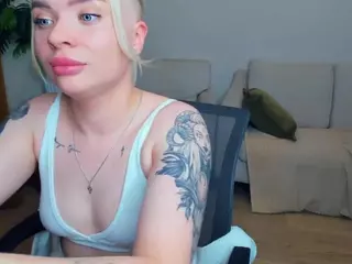 ErleneFears's Live Sex Cam Show
