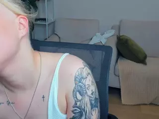 ErleneFears's Live Sex Cam Show