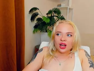 ErleneFears's Live Sex Cam Show