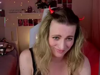 lanaglow's Live Sex Cam Show