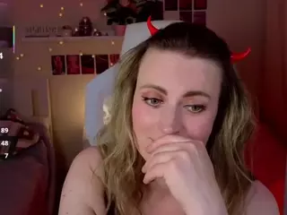 lanaglow's Live Sex Cam Show