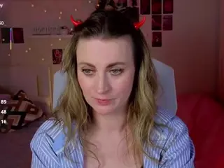 lanaglow's Live Sex Cam Show