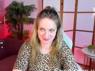lanaglow's Live Sex Cam Show
