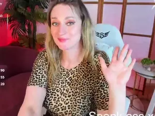lanaglow's Live Sex Cam Show