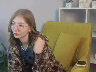 LoraBiers's Live Sex Cam Show