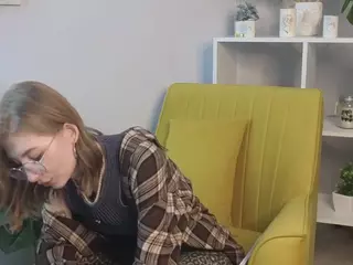 LoraBiers's Live Sex Cam Show