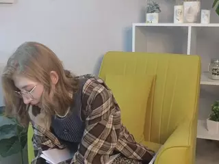 LoraBiers's Live Sex Cam Show