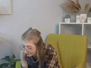 LoraBiers's Live Sex Cam Show