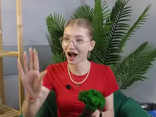 LoraBiers's Live Sex Cam Show