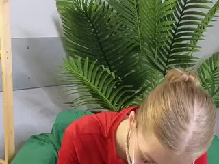 LoraBiers's Live Sex Cam Show