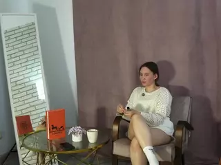 MoiraAllston's Live Sex Cam Show