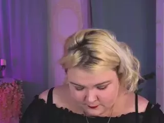 ellabigbaby's Live Sex Cam Show