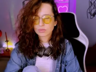 laura-queen's Live Sex Cam Show