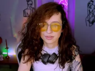 laura-queen's Live Sex Cam Show