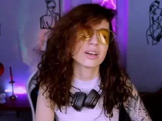 laura-queen's Live Sex Cam Show