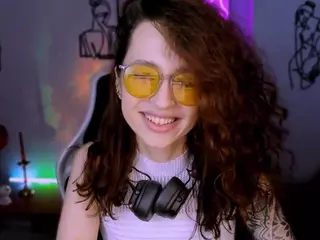laura-queen's Live Sex Cam Show
