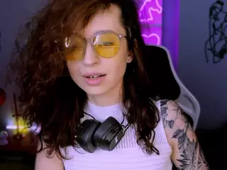laura-queen's Live Sex Cam Show