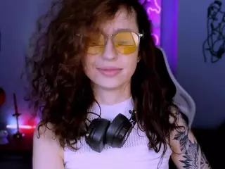 laura-queen's Live Sex Cam Show