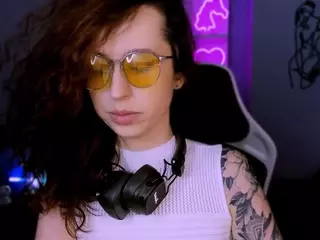 laura-queen's Live Sex Cam Show
