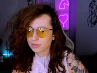 laura-queen's Live Sex Cam Show