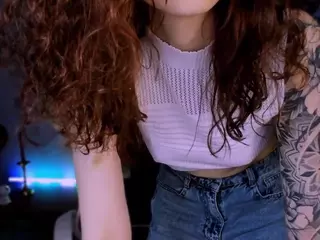 laura-queen's Live Sex Cam Show
