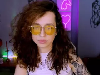laura-queen's Live Sex Cam Show