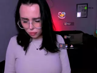 laura-queen's Live Sex Cam Show
