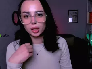 laura-queen's Live Sex Cam Show