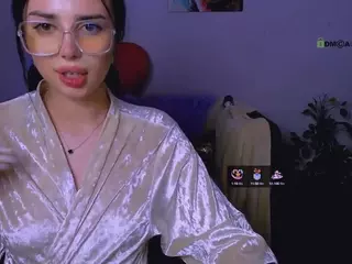 laura-queen's Live Sex Cam Show