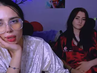 laura-queen's Live Sex Cam Show