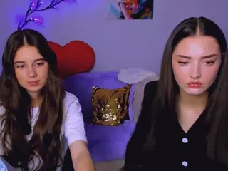 laura-queen's Live Sex Cam Show
