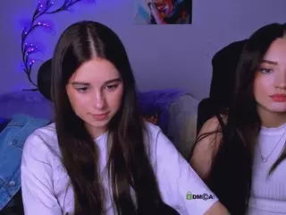 laura-queen's Live Sex Cam Show