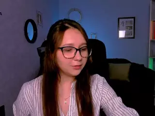 laura-queen's Live Sex Cam Show