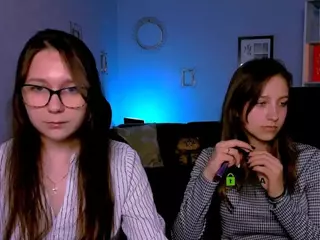 laura-queen's Live Sex Cam Show