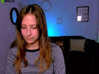 laura-queen's Live Sex Cam Show