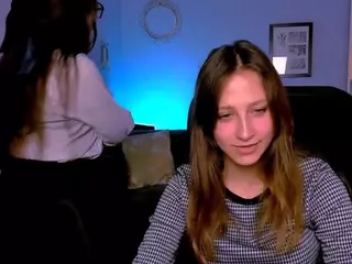 laura-queen's Live Sex Cam Show