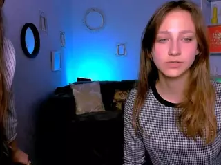 laura-queen's Live Sex Cam Show