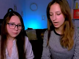 laura-queen's Live Sex Cam Show