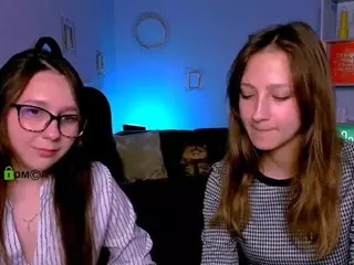 laura-queen's Live Sex Cam Show