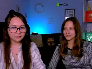 laura-queen's Live Sex Cam Show