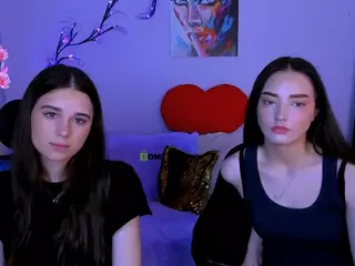 laura-queen's Live Sex Cam Show
